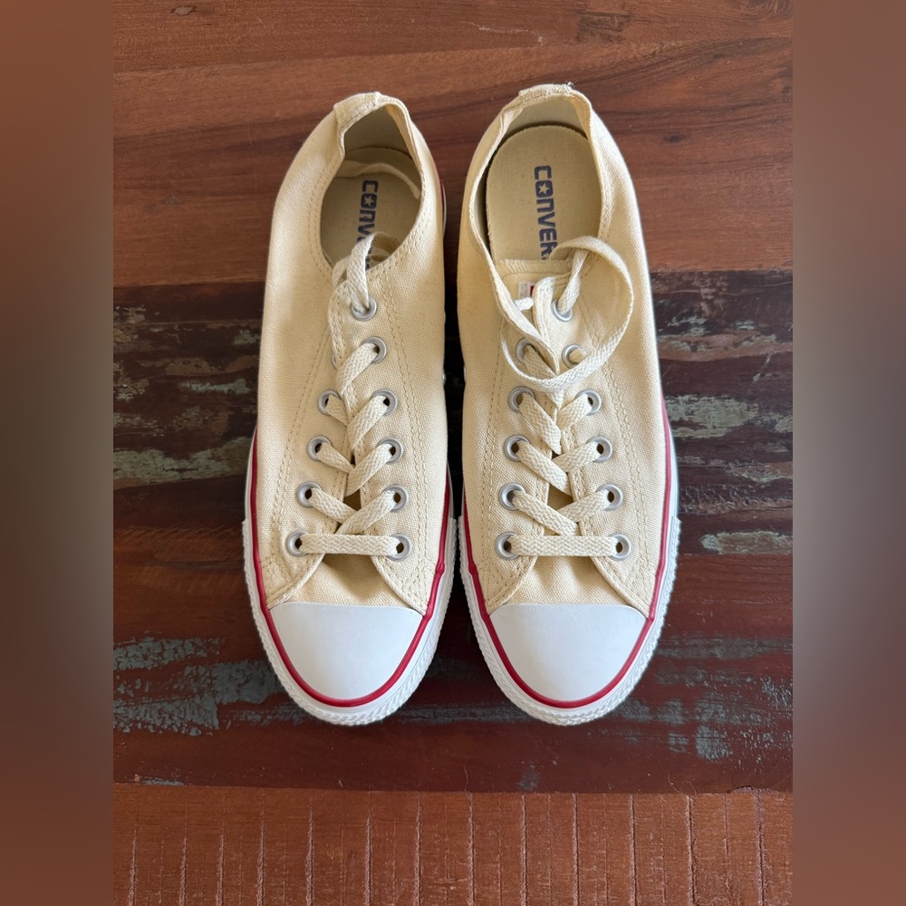 Converse All Star!  Tan!  Men’s 7 - Women’s 9  EUC!